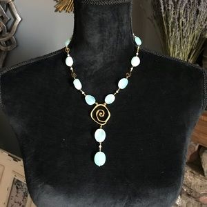 TuVous NWT simulated jade/hammered gold necklace